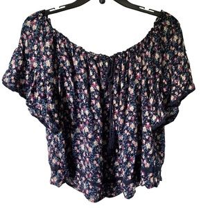 2/$15 American Eagle Outfitters blue and pink off the shoulder crop top medium